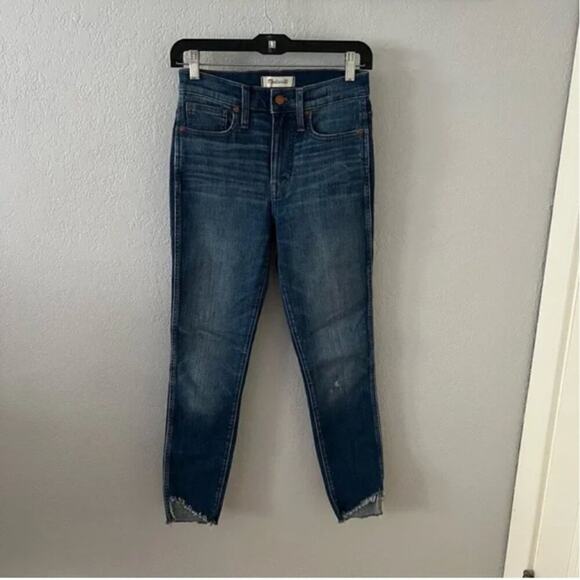 Madewell 10" High-Rise Skinny Jeans: Cutout Tulip Hem Edition - Picture 2 of 8
